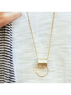 REVEL NECKLACE